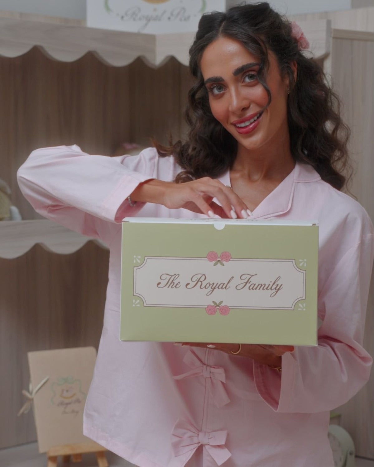 مجموعة مفاجئات عائلة رويال